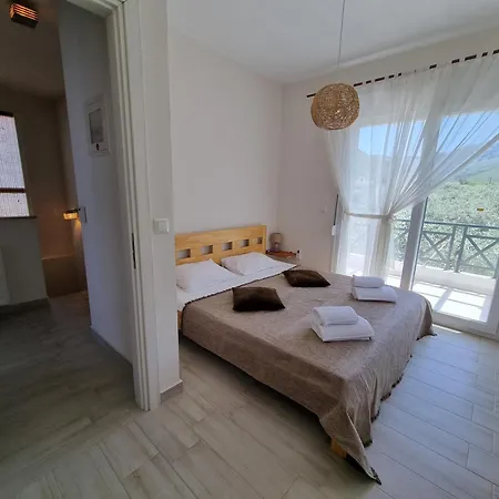 Semesterbostad Oikies